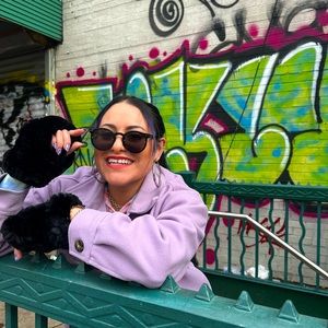 Meet your Posher, Brenda